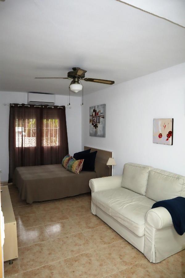 Estudio Escobar Nerja Exterior foto